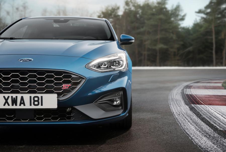 Детали экстерьера Ford Focus ST 2019 года  (WW) (фото 12 из 43)